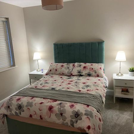 Beautiful Private Room And Bathroom Ballycastle Exterior foto