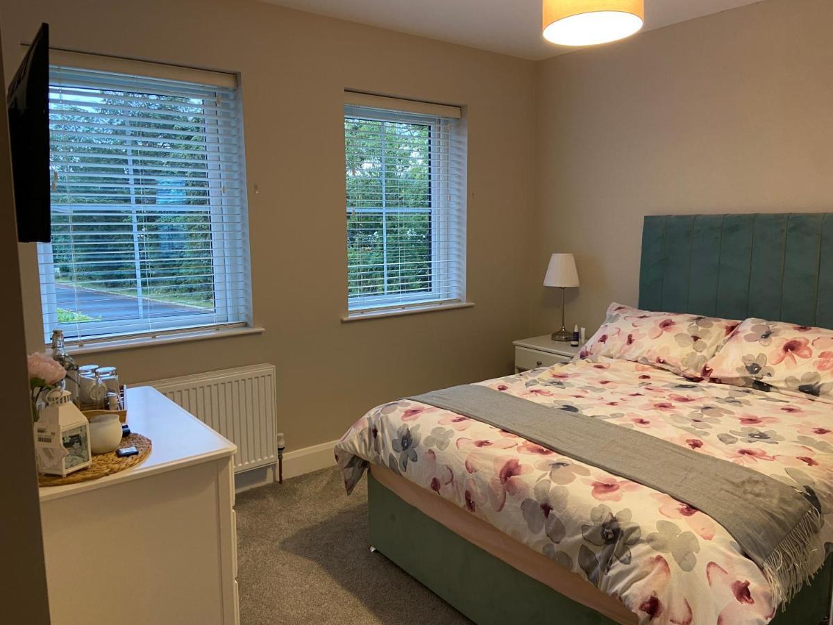 Beautiful Private Room And Bathroom Ballycastle Exterior foto